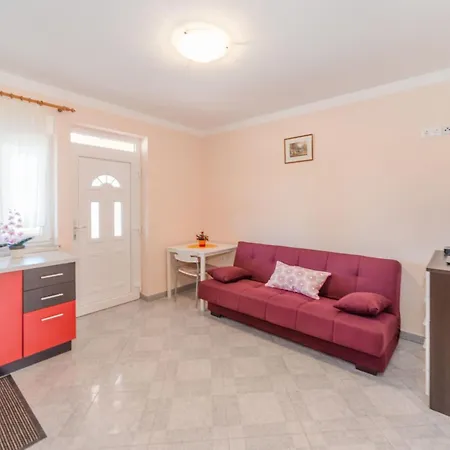 Appartement Hudic 2 By Interhome